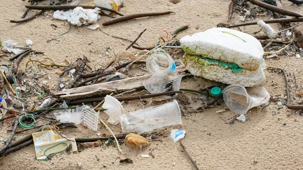 Environmental Pollution Ecological Problem Garbages Plastic Wastes Sandy Beach Tropical — Stock Photo, Image