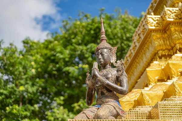 Figura Tradicional Deva Angel Mão Aperto Estilo Tailandês Templo Público — Fotografia de Stock