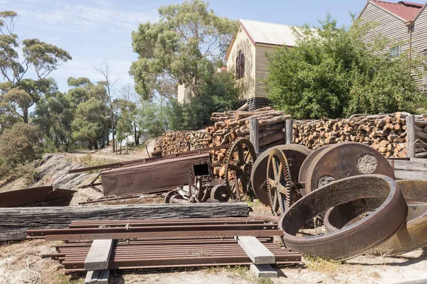 Old parts of locomotive in The Sovereign Hill — Stock Photo, Image