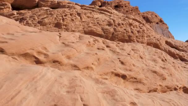 Camera Movement Is Smooth And Wavy Red Rock Canyon In The Desert With Sand — Stock Video