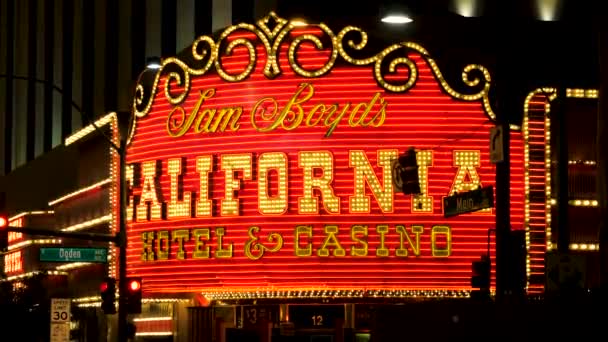 Las Vegas, USA-November 07,2017: Bright Neon Sign Of The California Hotel Casino — Stock Video