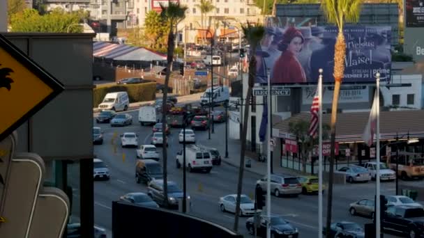 Los Angeles, Usa-November 15,2017: Beverly Hills Boulevard och Hollywood Hill — Stockvideo