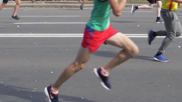 Minsk, Belarus-September 09, 2018: Healthy Athletic People Running The Marathon — Stock Video