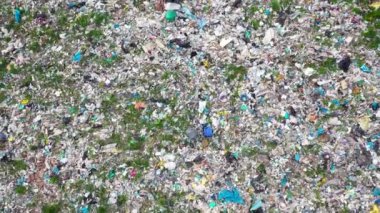 Büyük Alan Çöplük Havadan Shot Fly Bottom Up