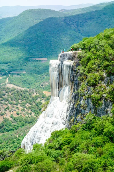 Hierve el Agua. Meksika, Oaxaca 'da taşlaşmış şelale