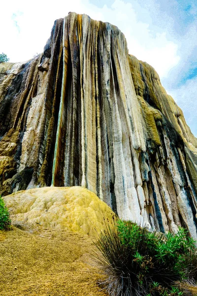 Hierve el Agua. Meksika, Oaxaca 'da taşlaşmış şelale.