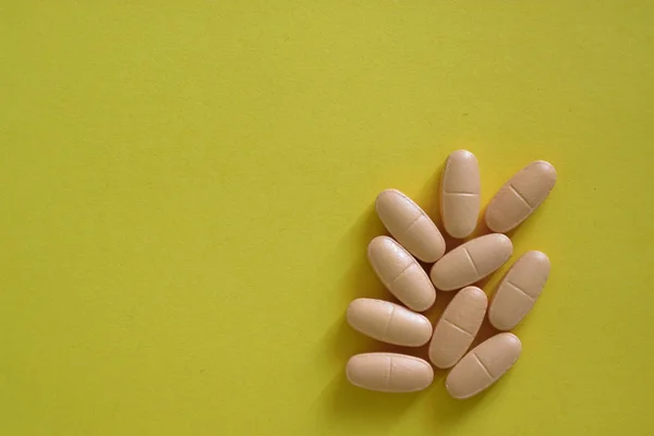 Medicine pharmacy tablets background. Copy space mock up — Stock Photo, Image