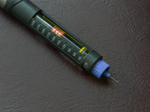 İnsülin diyabetik kalem şırınga enjeksiyon tıbbi ekipman closeup