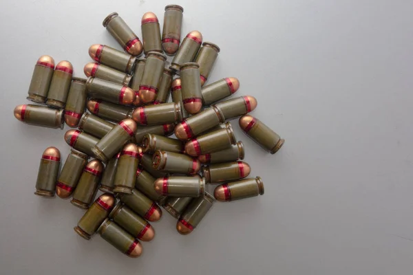 Kartuşlar toplu görüntüleri kapatın. Silah için mermi ler p