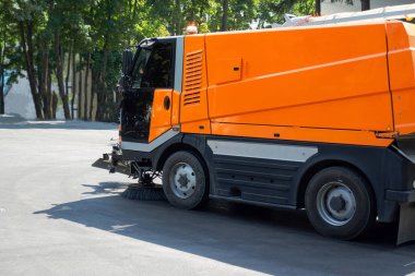 Kentsel temizlik işlemi. Özel araç şehir sokak veya pa yıkıyor