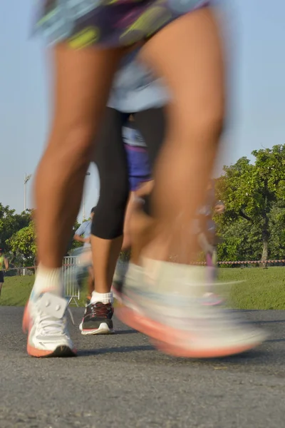 People Running Street Race Asphalt Surface Motion Blur Effect — Stock Photo, Image