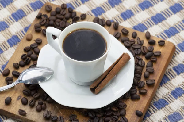 Desayuno y taza —  Fotos de Stock