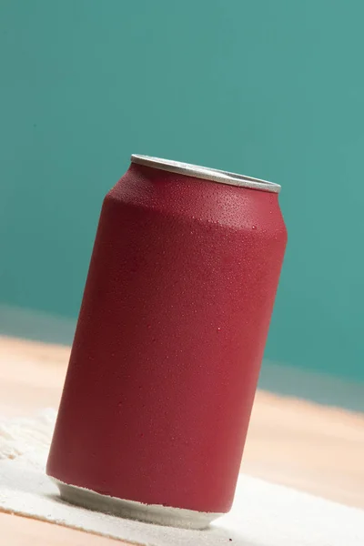 Canette de soda rouge — Photo