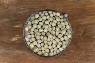 cam tencerede bezelye