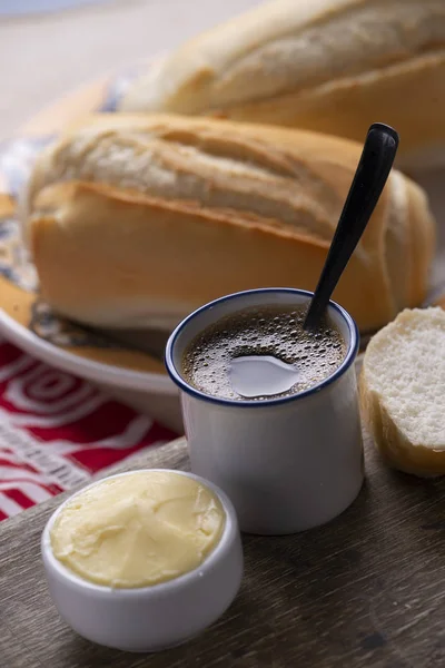 Kaffee und Brot — Stockfoto