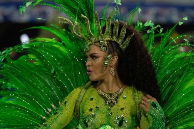 Rio, Brezilya - 22 Şubat 2020: Samba Okulu Akademicos de Santa Cruz 'un Marques de Sapucai Sambodromo' da geçit töreni.