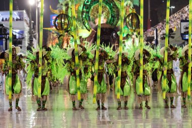 Rio, Brezilya - 22 Şubat 2020: Samba School Academicos de Santa Cruz, Marques de Sapucai Sambodromo 'da geçit töreni. Fahri komite