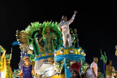 Rio, Brezilya - 22 Şubat 2020: Samba okulu Inocentes de Belford Roxo 'nun Marques de Sapucai Sambodromo' da geçit töreni