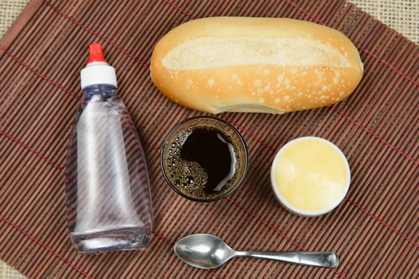 Бразильський Сніданок Кавою Хлібом Маслом — стокове фото