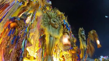 Rio, Brezilya - 24 Şubat 2020: Sambodromo 'da Samba Okul Karnavalı sırasında Büyük Rio