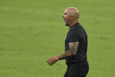 Rio, Brezilya - 19 Ağustos 2020: Jorge Sampaoli koçu Botafogo ve Atletico-MG arasında Nilton Santos Stadyumu 'nda Brezilya Şampiyonası' nda oynanan maçta