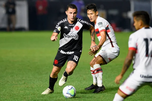 Rio, Brezilya - 10 Eylül 2020: Bruno Gomes, Sao Januario Stadyumu 'nda düzenlenen Brezilya Şampiyonası' nda Vasco 1 ve 2 Atletico-GO arasında oynanan maçta
