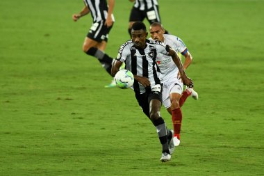 Rio, Brezilya - 30 Eylül 2020: Nilton Santos Stadyumu 'nda düzenlenen Brezilya Şampiyonası' nda Botafogo 1 ve 2 Bahia arasında oynanan maçta Kalou oyuncusu