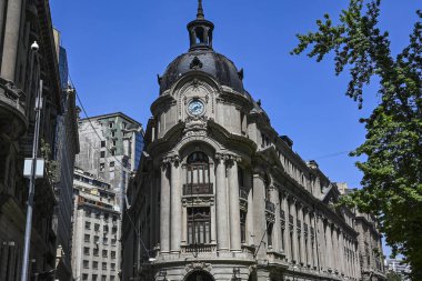 Santiago de Chile şehrinin tarihi manzarası sokakları ve binaları ile