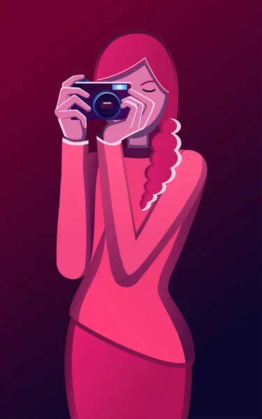Fotógrafo. Mulher e câmara. Meninas avatar. Retrato de um profissional. Ilustração plana vetorial. Fundo rosa —  Vetores de Stock