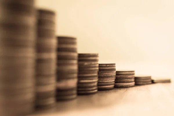 Coins stack step growing growth saving money, Concept finance business investment, selective focus, Vintage tone — Stock Photo, Image