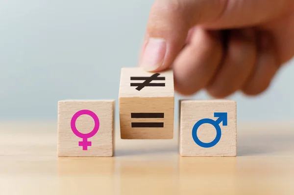 Concepts Gender Equality Hand Flip Wooden Cube Symbol Unequal Change — Stock Photo, Image