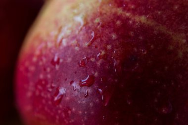 kırmızı elma su damlaları, makro çekim