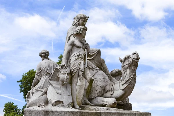 London United Kingdom June 2017 Prince Albert Memorial Kensington Gardens — Stock Photo, Image