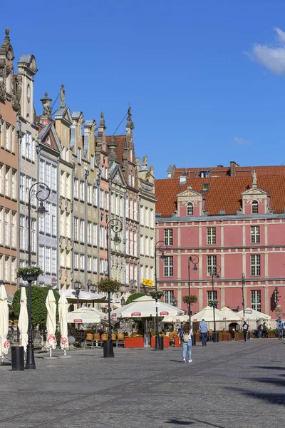 Gdansk Poland June 2018 Colorful Medieval Townhouses Long Market Street — Stock Photo, Image