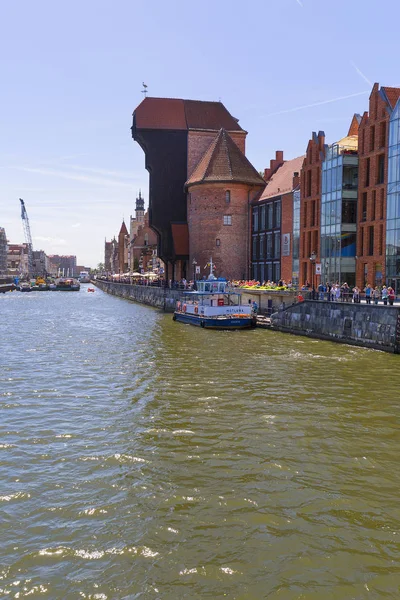 Gdańsk Czerwca 2018 Średniowieczny Port Żuraw Gdańsk Ulica Długa Nasyp — Zdjęcie stockowe