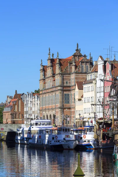 Gdansk Poland June 2018 View Green Gate Long Embankment Street — стоковое фото