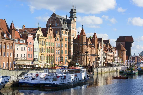 Gdansk Polsko Června 2018 Středověký Přístav Crane Gdaňsk Long Embankment — Stock fotografie