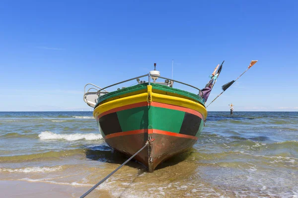 Barche Pesca Sulla Spiaggia Sabbiosa Del Mar Baltico Una Giornata — Foto Stock