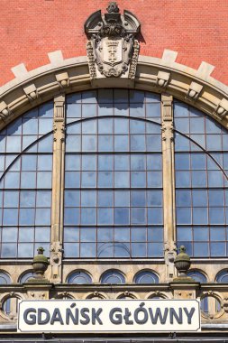 Gdansk, Polonya - Jule 6, 2018: Tren İstasyonu ana Gdansk, cephe