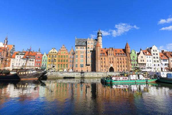 Danzig Polen Juni 2018 Lange Uferstraße Boulevards Fluss Motlawa Hafen — Stockfoto