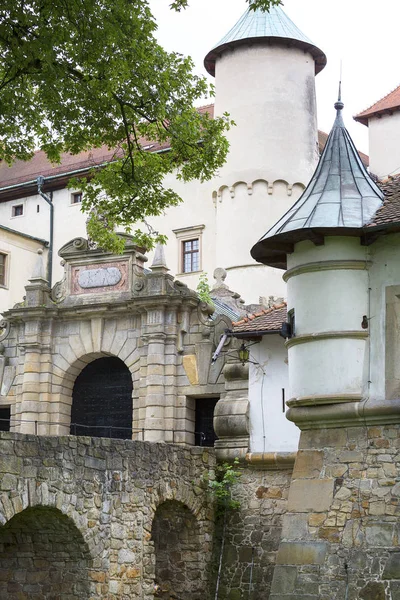Wisnicz Polen Juni 2018 Mittelalterliche Burg Nowy Wisnicz Aus Dem — Stockfoto