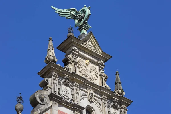 Tren İstasyonu ana Gdansk, cephe, ayrıntılarını heykel en üstünde, Gdansk, Polonya