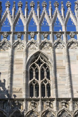Milan Katedrali (Duomo di Milano), Gotik kilise, Milano, İtalya. İtalya 'nın en büyük ve dünyanın en büyük üçüncü kilisesidir.