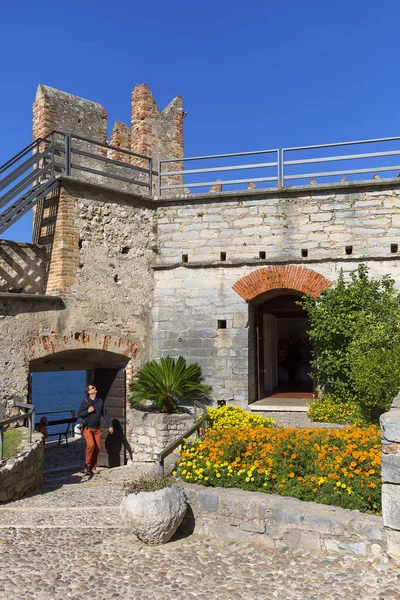 Malcesine Itálie Září 2018 Století Středověký Kamenný Hrad Scaliger Castello — Stock fotografie