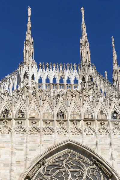 Katedra Mediolanie Duomo Milano Gotycki Kościół Szczegóły Fasady Mediolan Włochy — Zdjęcie stockowe
