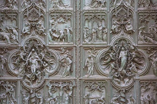 Catedral Milán Duomo Milano Iglesia Gótica Puerta Decorativa Milán Italia — Foto de Stock