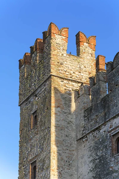 13E Eeuwse Middeleeuwse Stenen Kasteel Scaliger Castello Scaligero Aan Het — Stockfoto