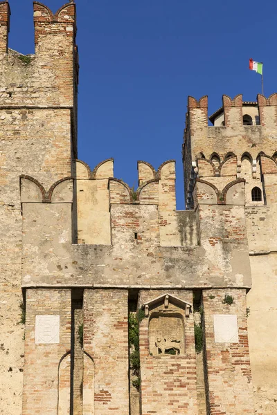 Yüzyıl Ortaçağ Scaliger Kalesi Castello Scaligero Garda Gölü Brescia Sirmione — Stok fotoğraf