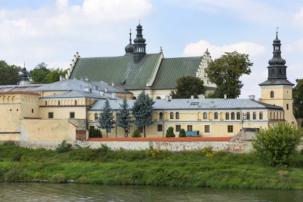 Biserica Surorilor Norbertine Malul Râului Vistula Cracovia Polonia — Fotografie, imagine de stoc