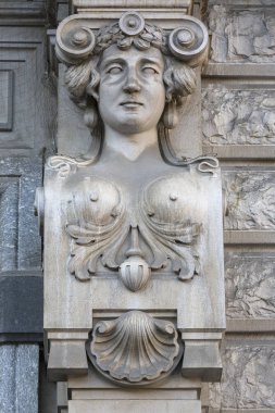 Milan Katedrali (Duomo di Milano), gotik kilise, cephe detayları, Milano, İtalya. İtalya 'nın en büyük ve dünyanın en büyük üçüncü kilisesidir.